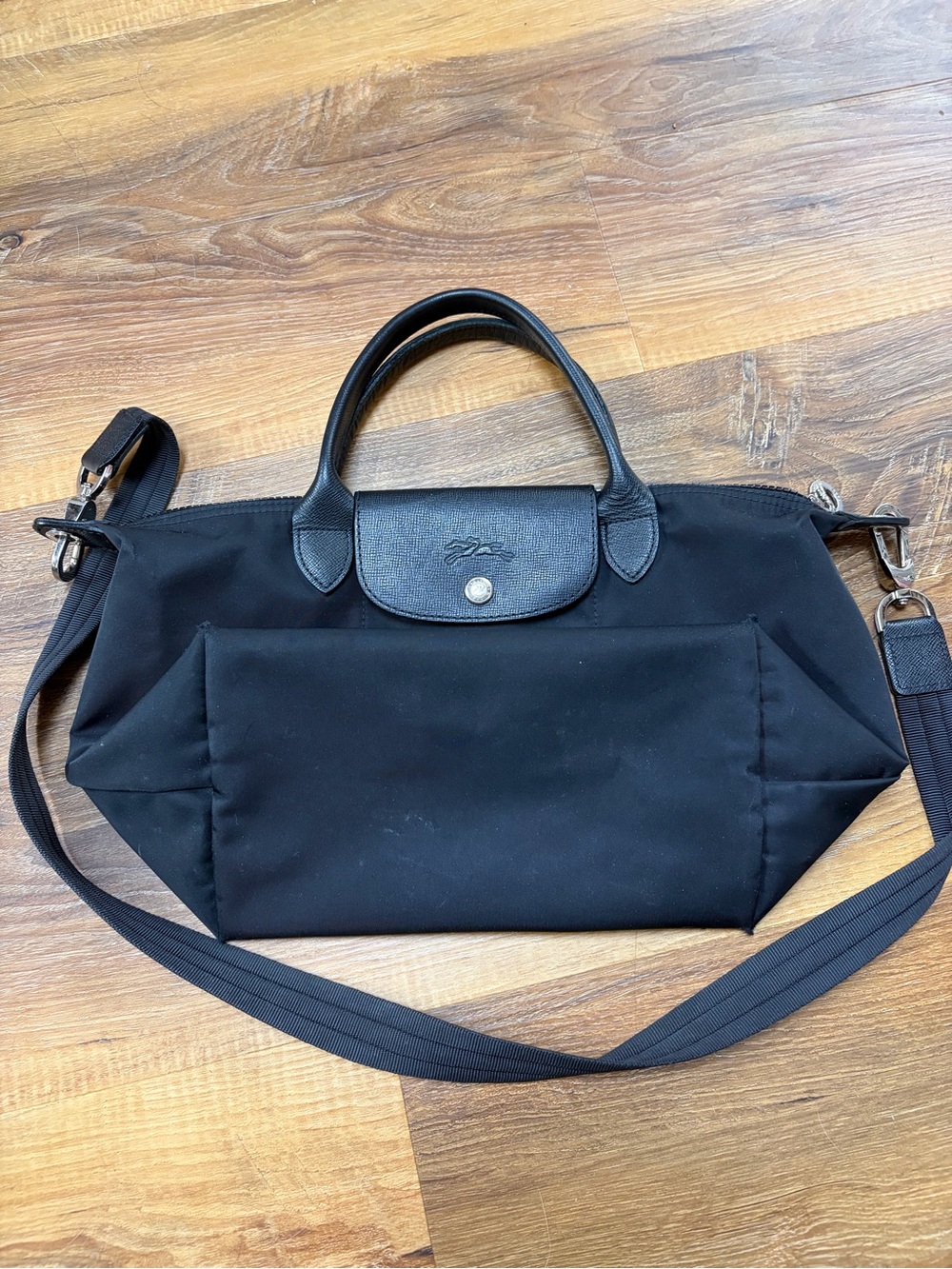 SOLD♥️ Longchamp Neo Black Le Pliage Nylon Tote with Removable Crossbody Strap - Picture 4 of 11
